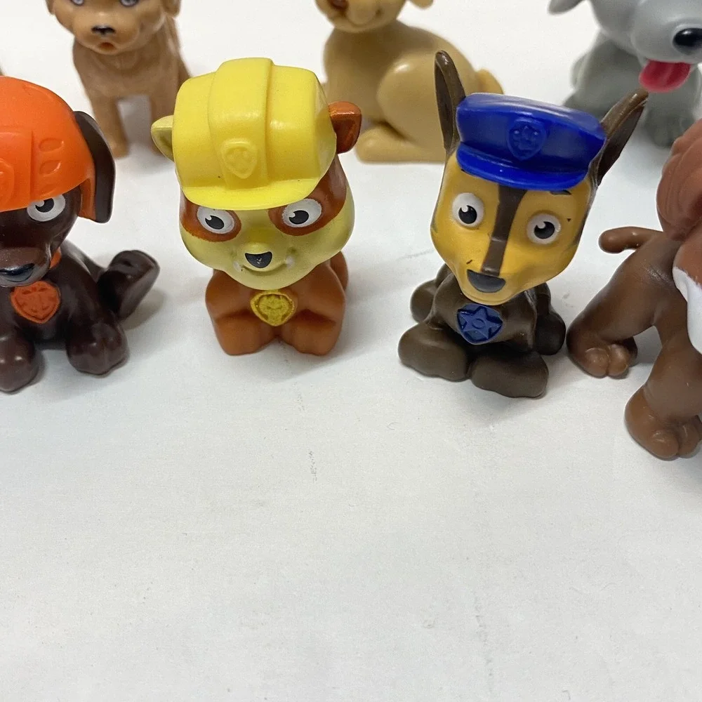 Paw Patrol Dog Toys Small Figures PLUS Other Doggies On The Go Travel‎ Fun HG2